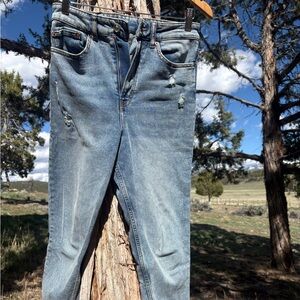 H&M Light Blue Distressed Boyfriend Jeans